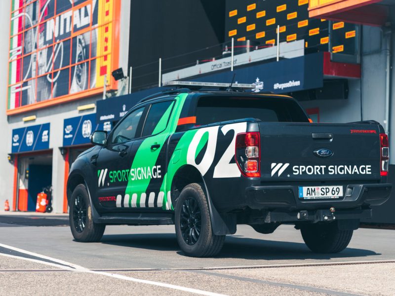 Sport_Signage_Truck